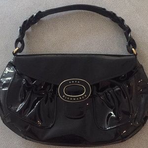 Patent Anya Hindmarch bag